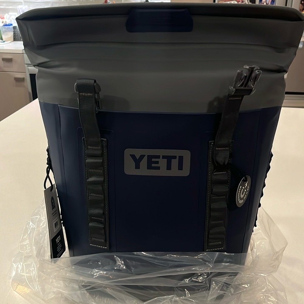 Yeti Hopper M12 Backpack Soft Cooler